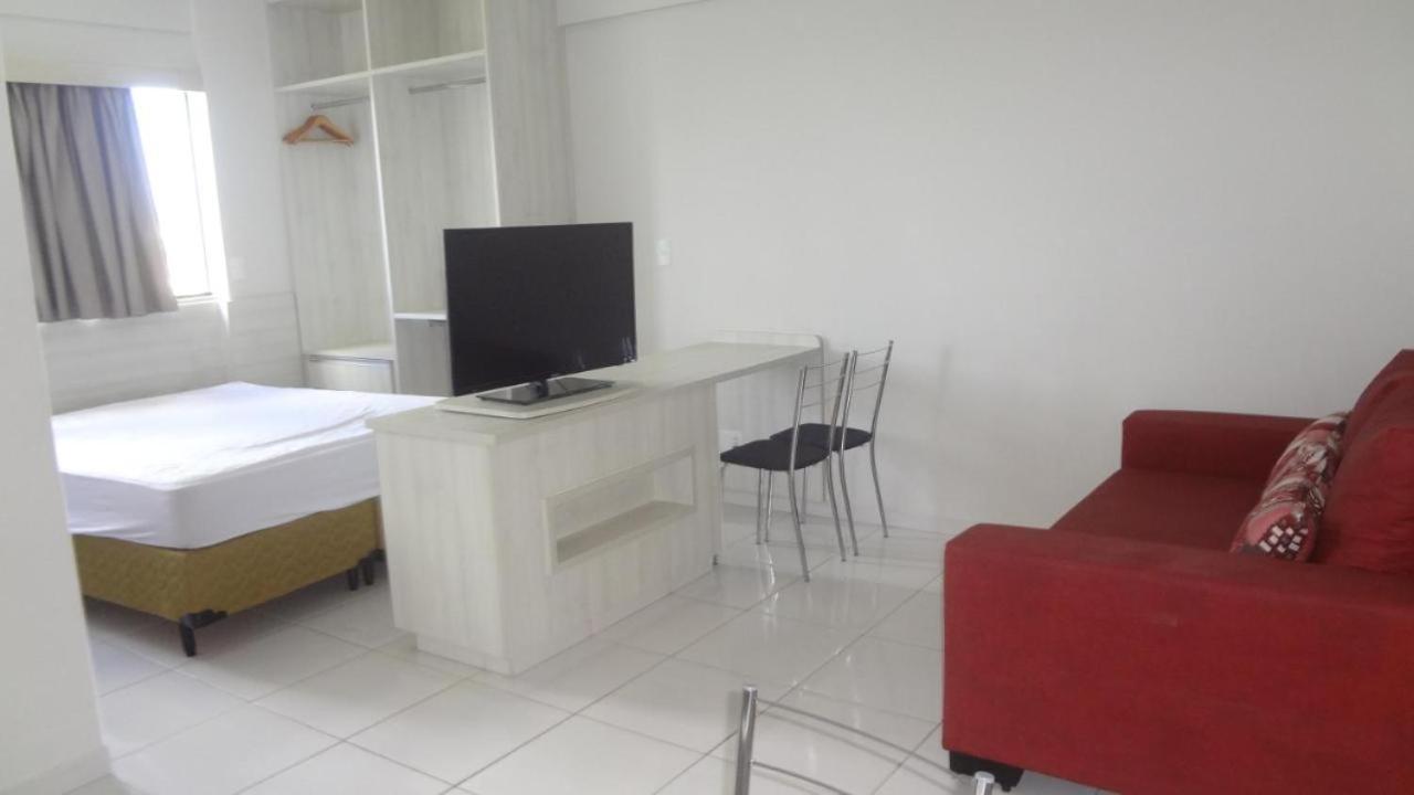 Golden Dolphin Supreme: Pet-Friendly Flat with King Bed Apartment Caldas Novas Exterior photo